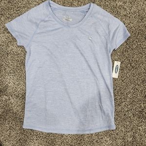 Blue Old Navy Active T-shirt never worn.
